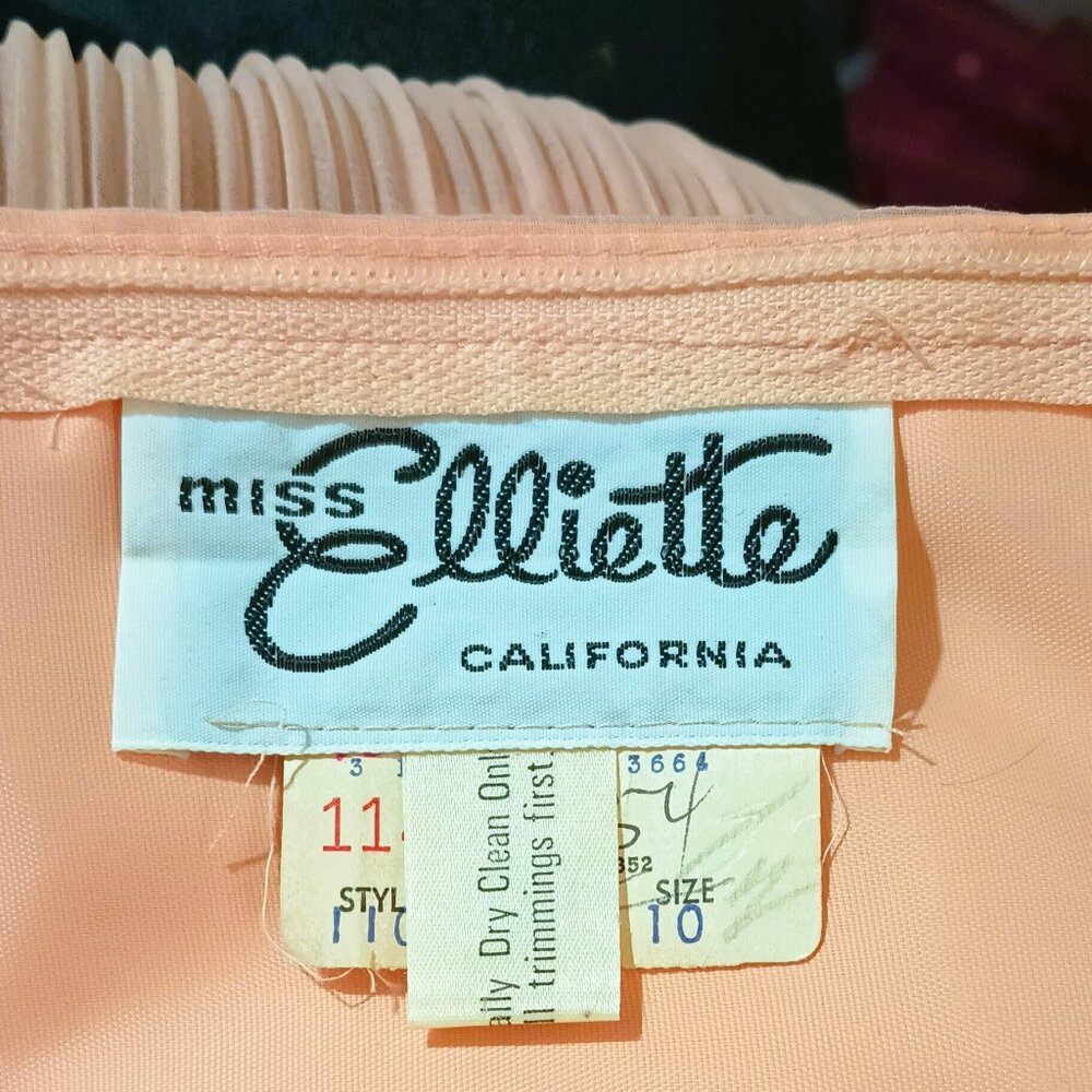 VTG Miss Elliette Peach Accordion Crepe Chiffon Cape Evening Gown Formal Dress - Picture 12 of 14